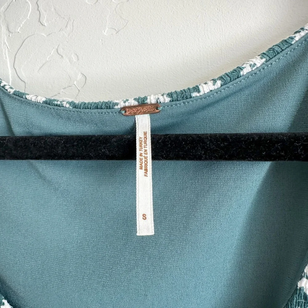 Free People | Daisy Chain Milkmaid Puff Sleeve Crop Top‎ in Green | Small
